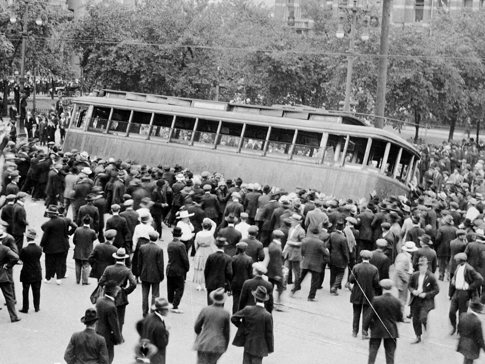 The Winnipeg General Strike of 1919: The Six Weeks a City Shut Down